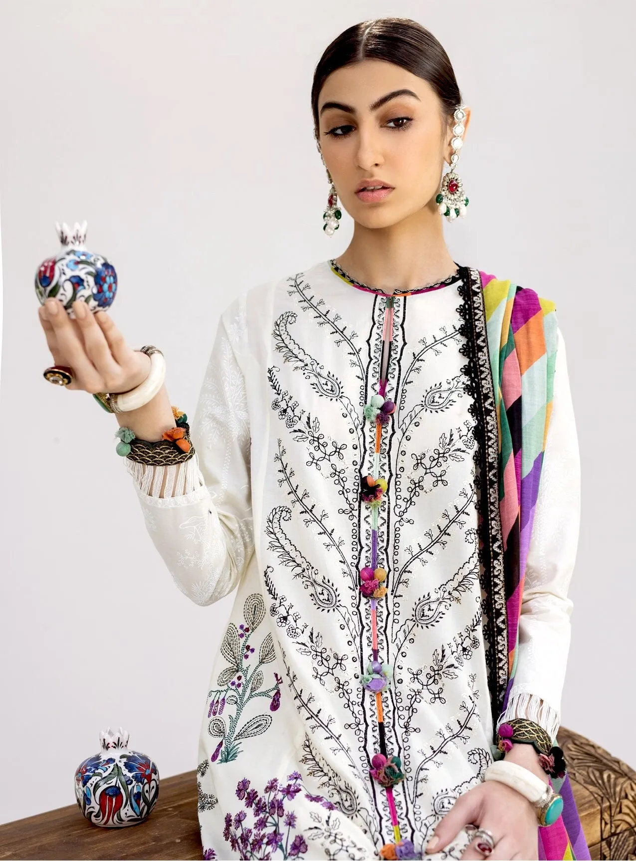 Élan Luxury Lawn Collection – EL21-03 A (NAZIK)