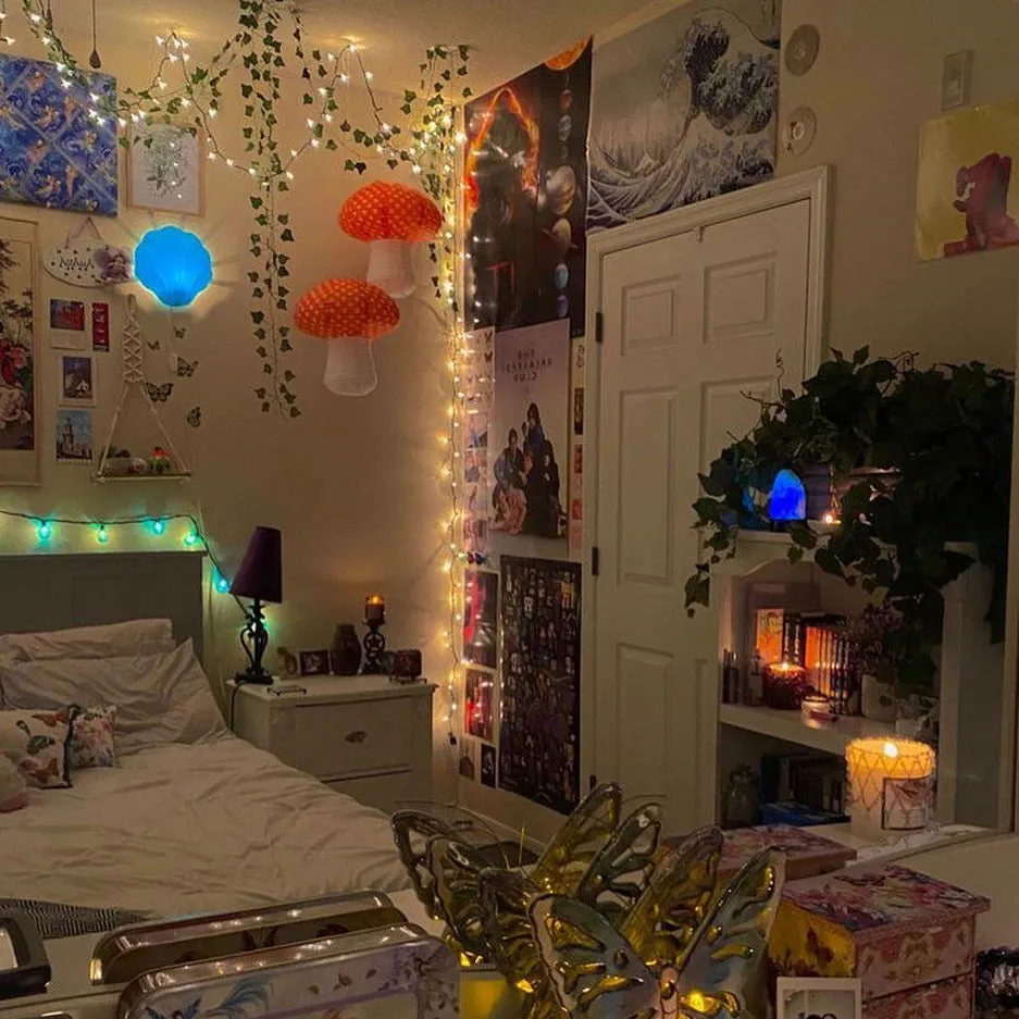 Mushroom Room Clouds