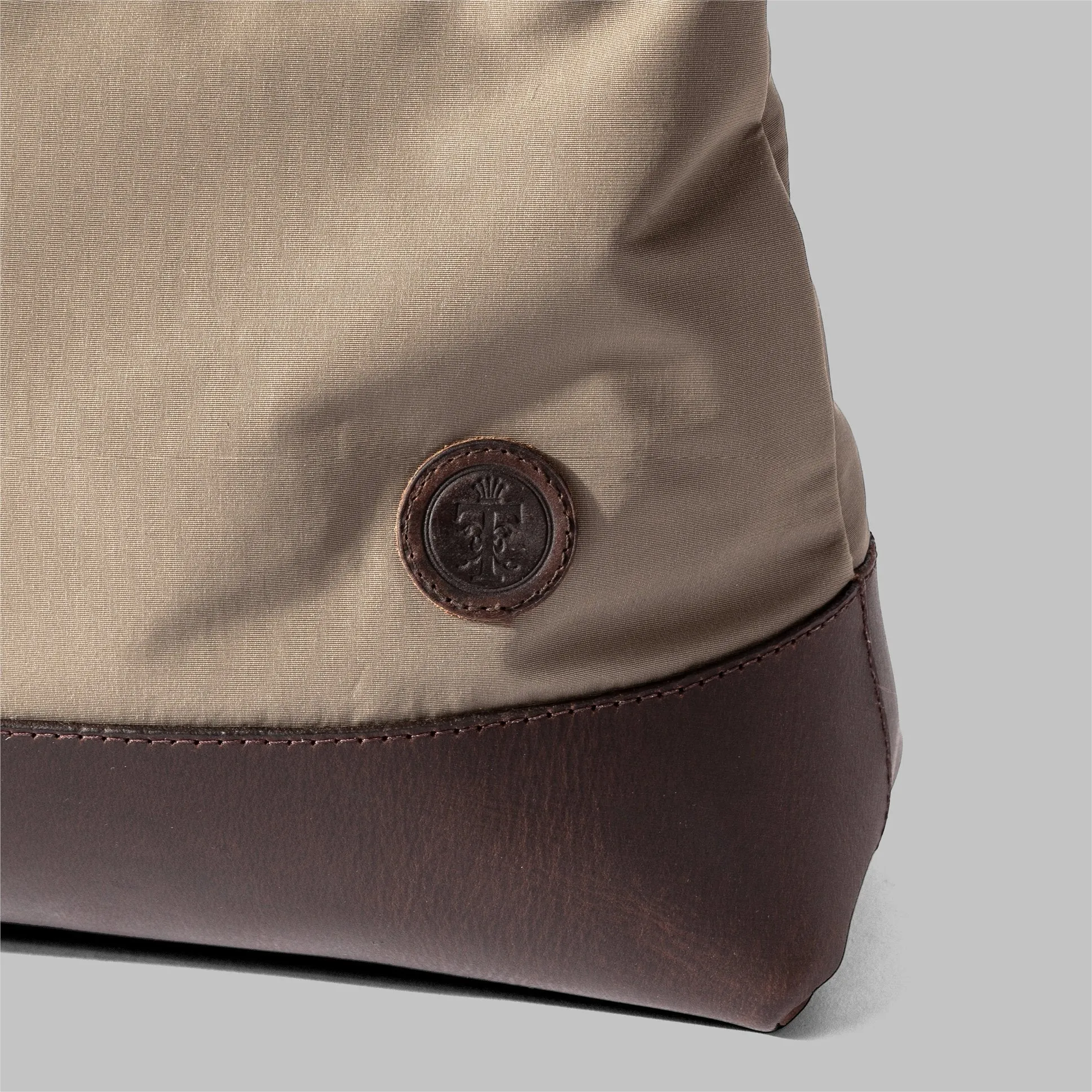 Silverdale Beige Nylon & Leather Wash Bag