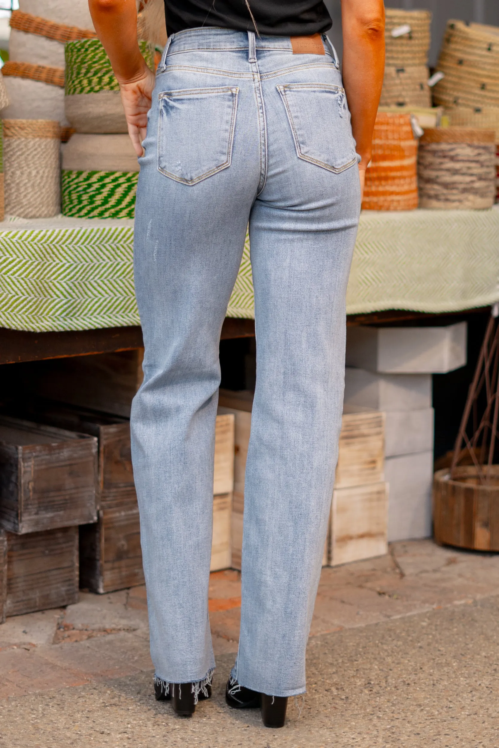 V Waist Band High Rise Straight Fit
